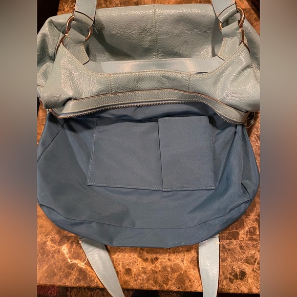 🩵Coach~Tiffany Blue Large Lynne Hobo Crinkle Patent Leather Silver Hardware - Picture 12 of 17